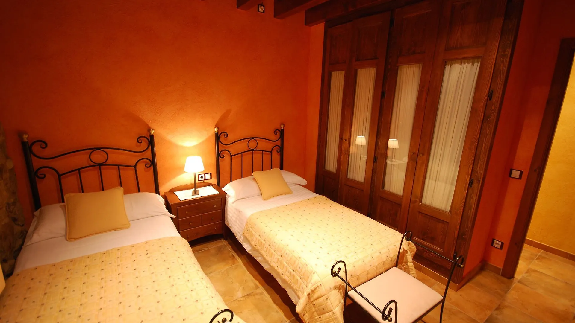 Aparthotel La Casassa de Ribes Ribes De Freser 3*,  España