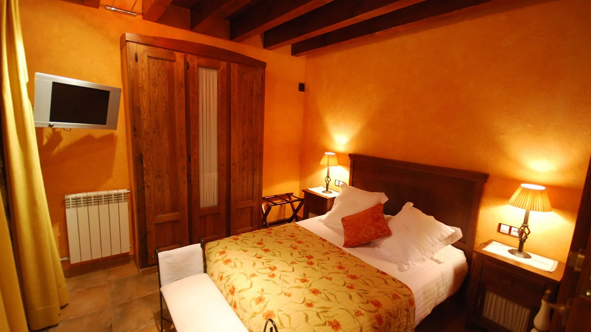 Aparthotel La Casassa de Ribes Ribes De Freser 3*,