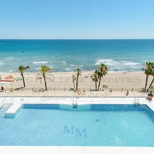 Marina Mariola Resort